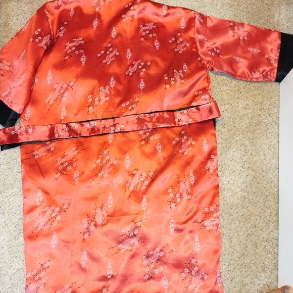 Chinese Robe - Picture 4 of 4